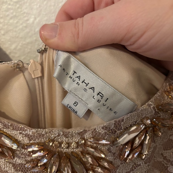 Tahari rose gold mother of the bride dress with lace and gem detail size 8 - Picture 10 of 10